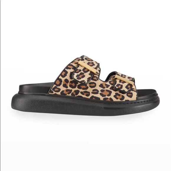 ALEXANDER MCQUEEN Runway Oversized-Sole Leather Sandals  Alexander McQueen Oversized Sole Sandals